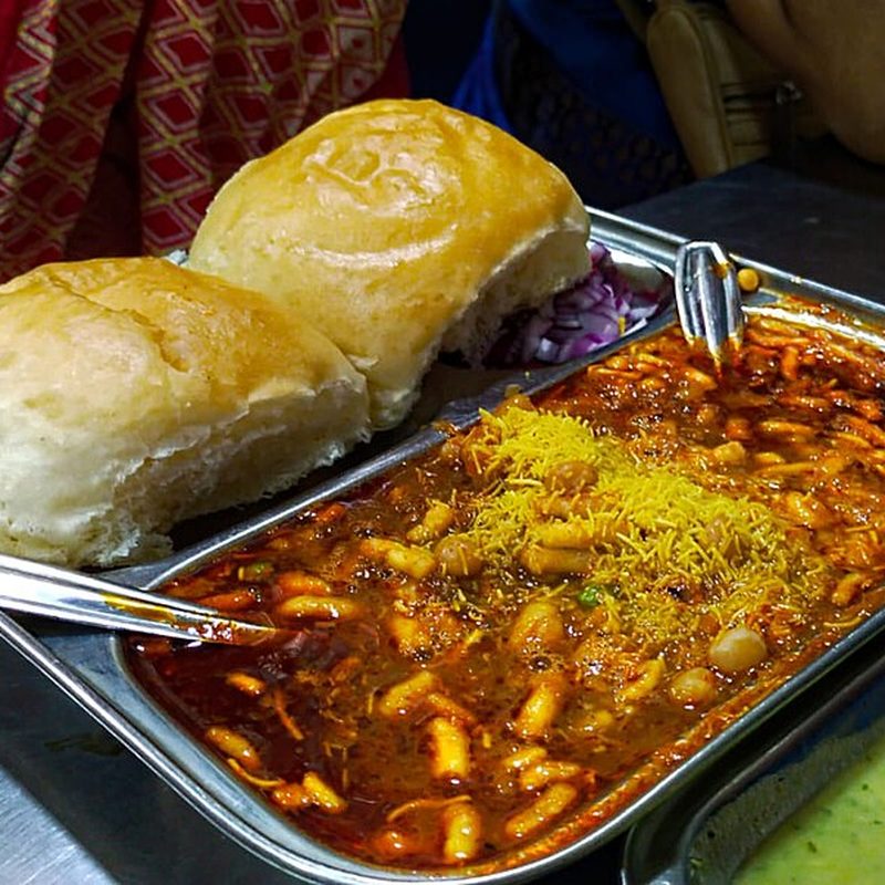 Cheese Fry Misal Pav