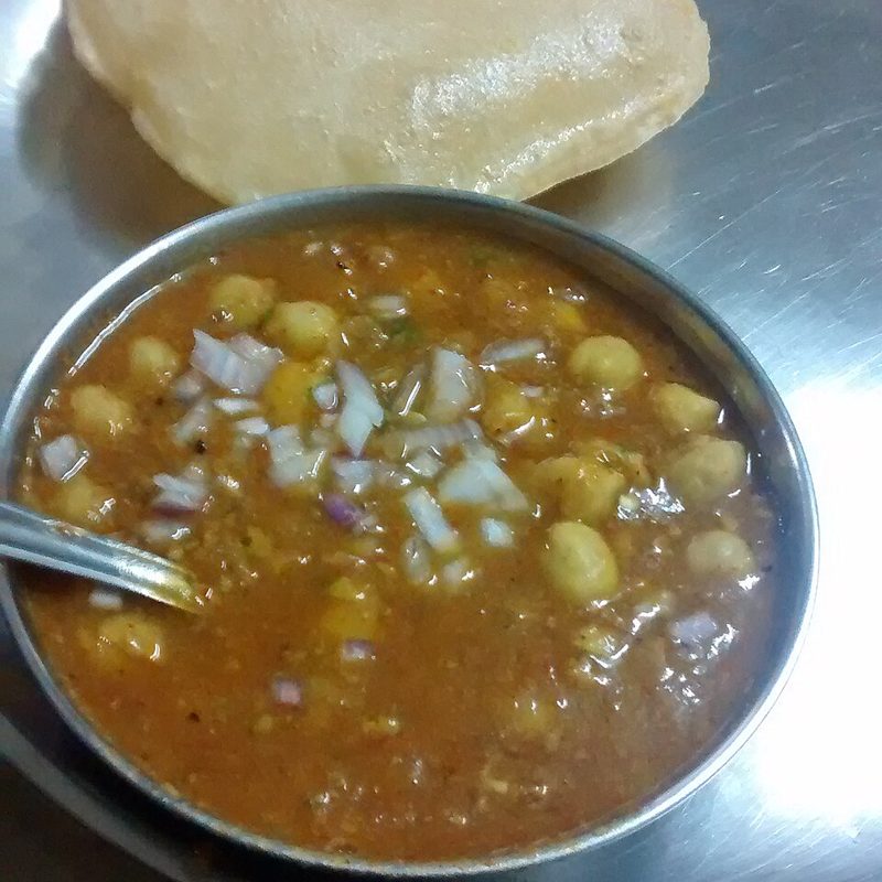 Chole Puri
