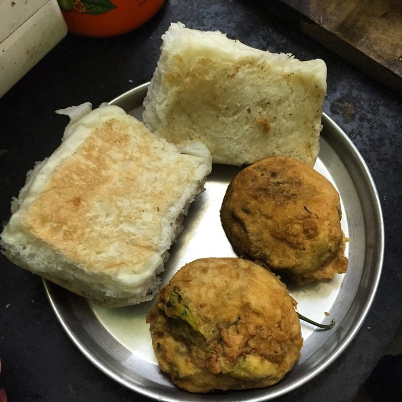 Loaded Cheese Grill Vada Pav